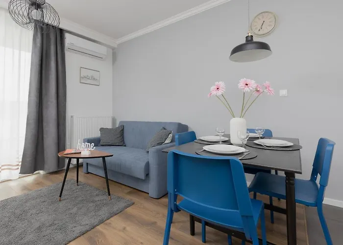 Warsaw Ursynów Apartment with Balcony by Renters