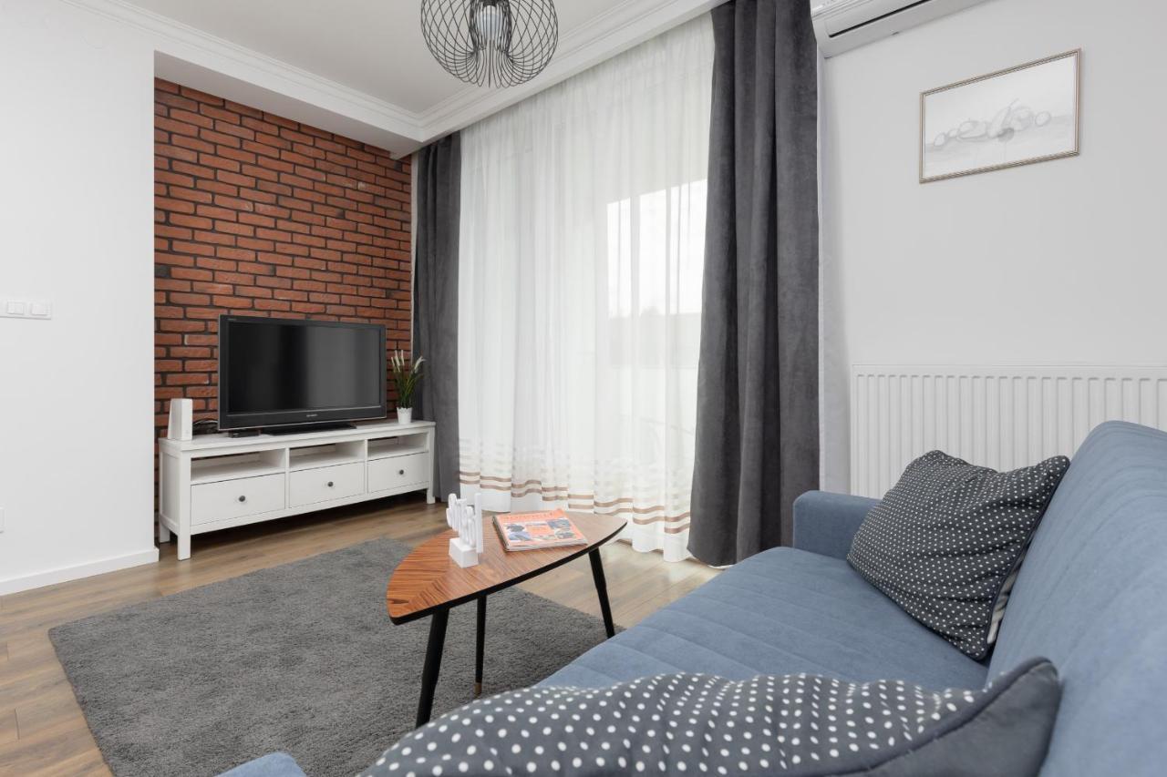 Apartamento Ursynów With Balcony By Renters *